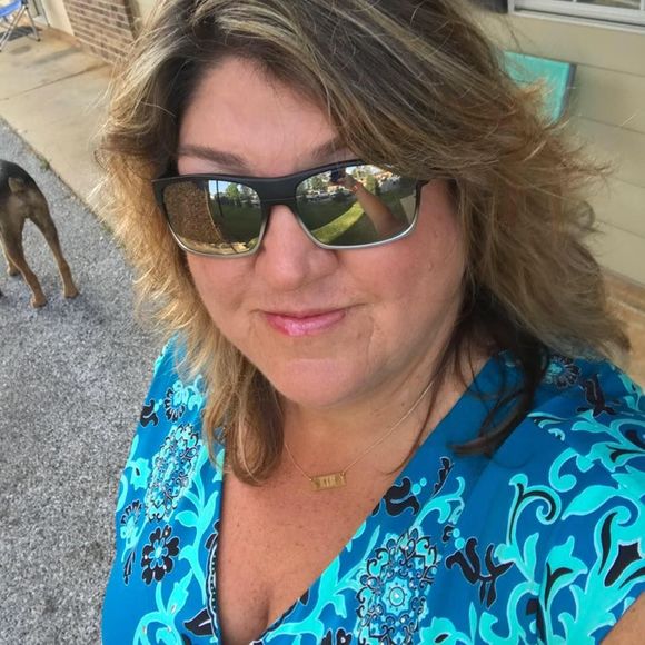 Meet your Posher, Kim - Picture 1 of 1